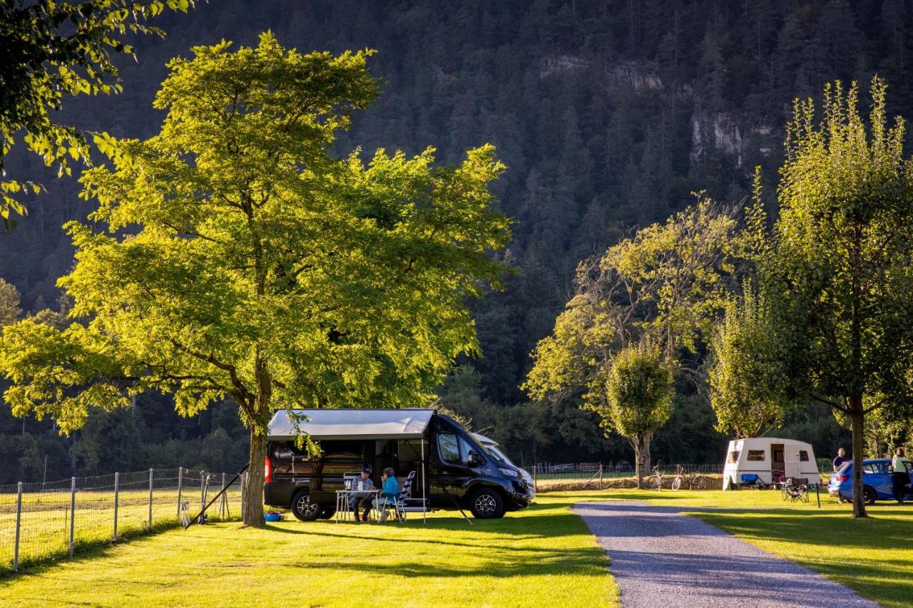 Camping Lazy Rancho - Eiger - Moench - Jungfrau - Interlaken Exteriör bild