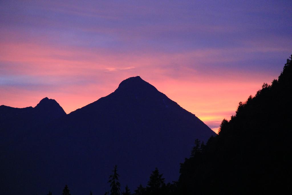 Camping Lazy Rancho - Eiger - Moench - Jungfrau - Interlaken Exteriör bild