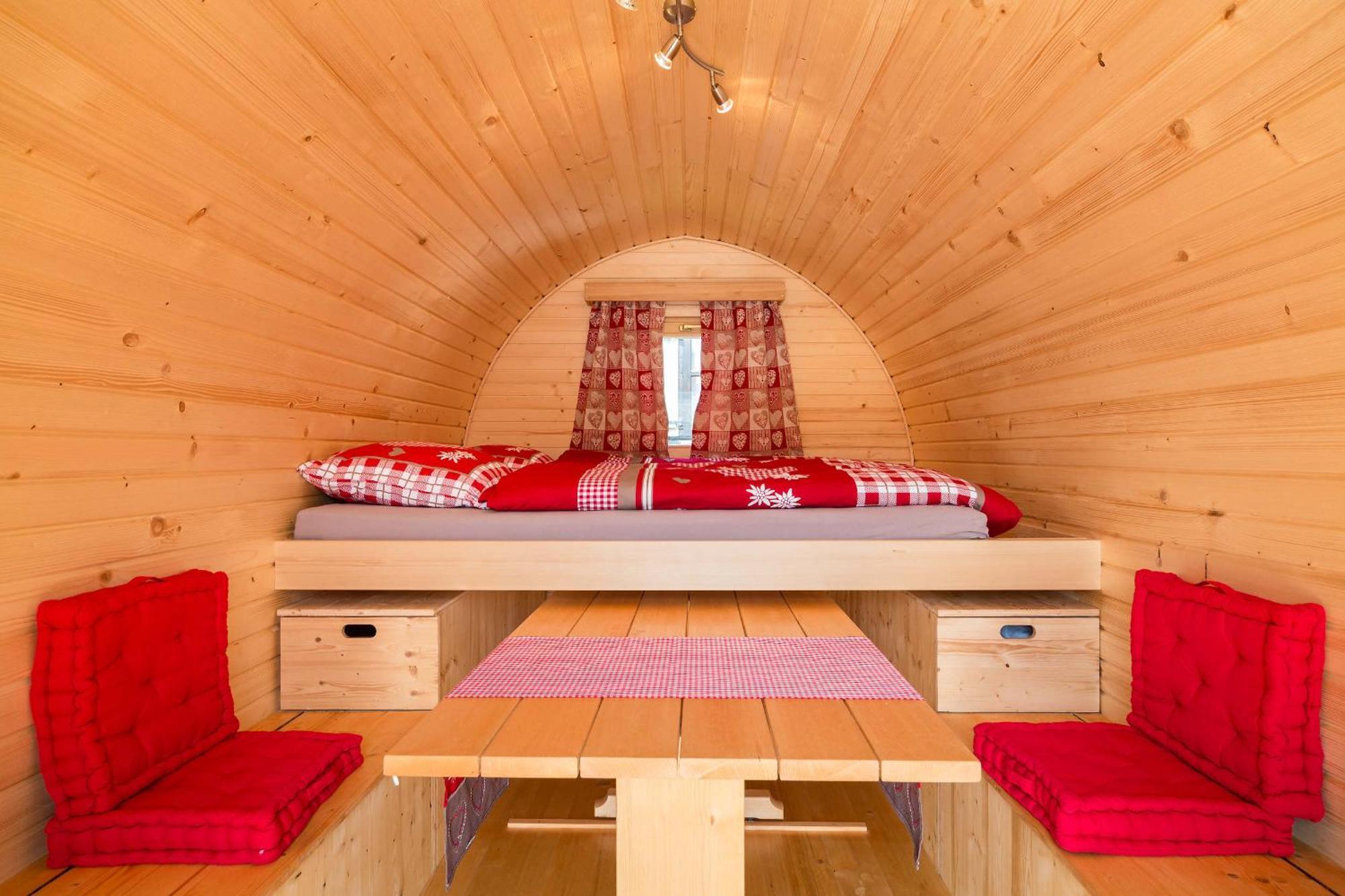 Camping Lazy Rancho - Eiger - Moench - Jungfrau - Interlaken Exteriör bild