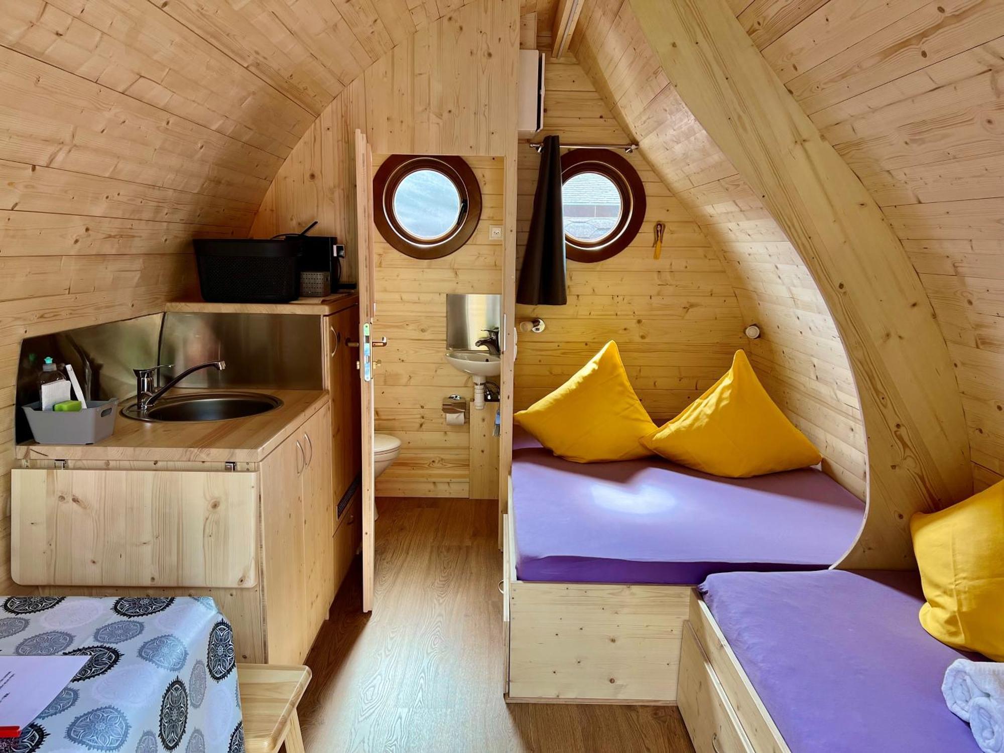 Camping Lazy Rancho - Eiger - Moench - Jungfrau - Interlaken Exteriör bild