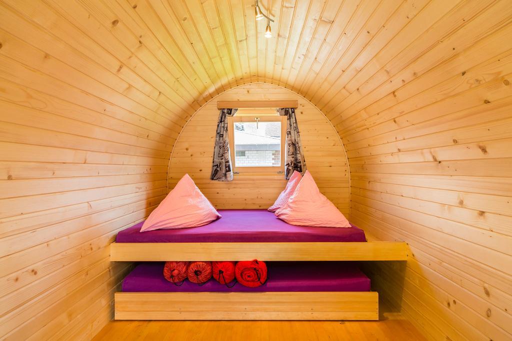 Camping Lazy Rancho - Eiger - Moench - Jungfrau - Interlaken Exteriör bild
